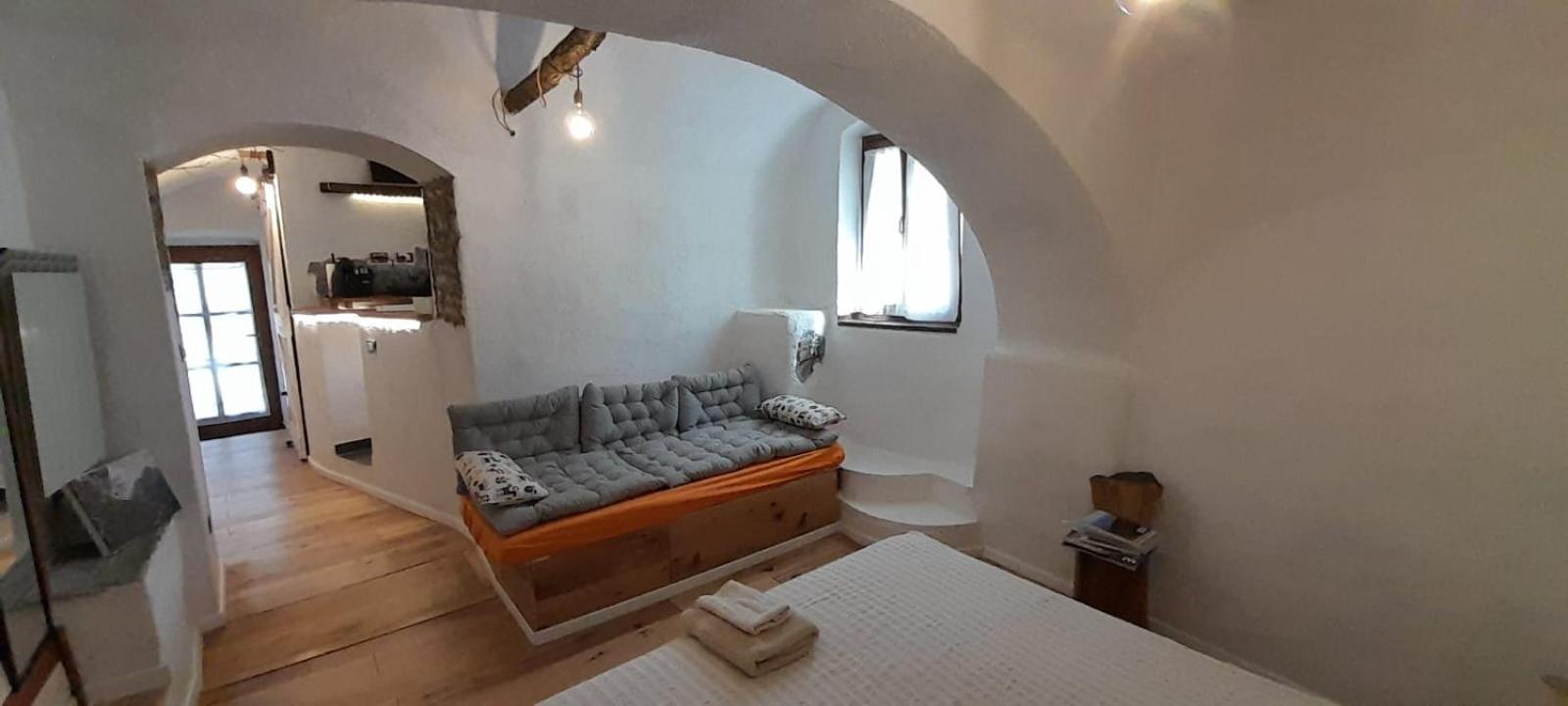 B&B 8A Castelbianco Colletta エクステリア 写真