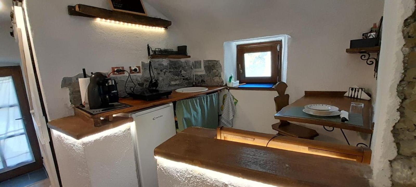 B&B 8A Castelbianco Colletta エクステリア 写真